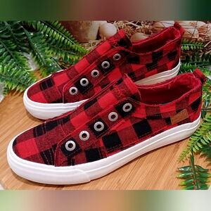 NEW Blowfish Malibu Red Plaid Slip-On Sneakers Sz 7